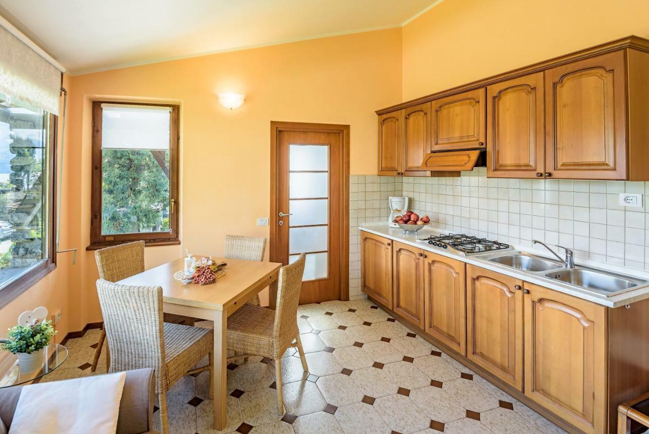 Casa Cinzia Apartment Gravedona Exterior photo